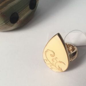 3/$20 Light Yellow Expandable Fashion Ring Sz 7.5+